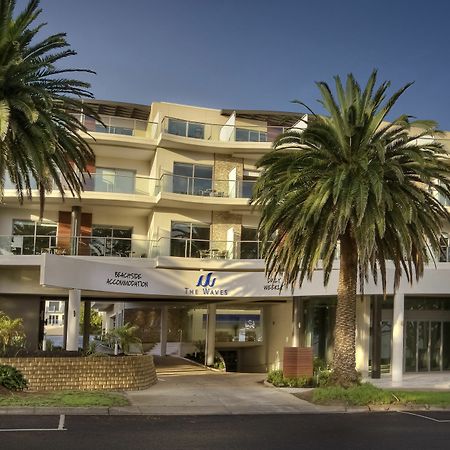 The Waves Apartments カウズ エクステリア 写真