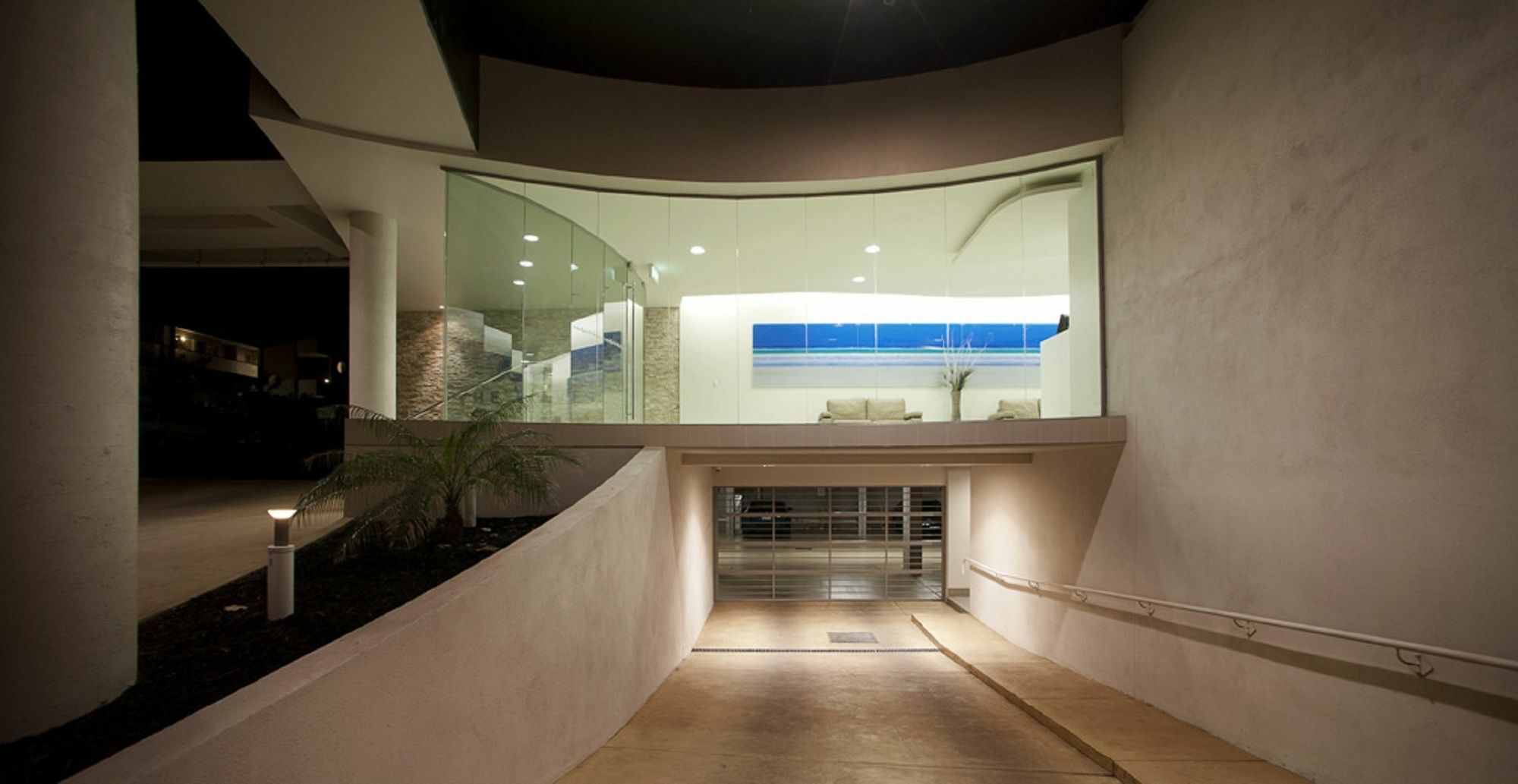The Waves Apartments カウズ エクステリア 写真